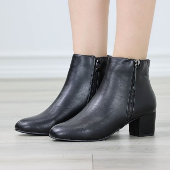 Womens Ankle Boots Low Block Heel Black Synthetic Leather Pointed Toe - Picture 4 of 12